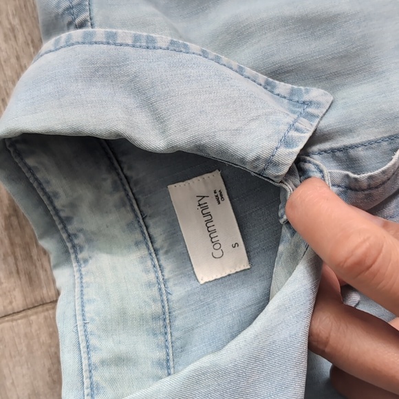 Community button down shirt - Picture 5 of 13